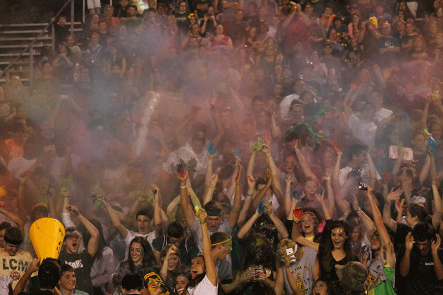 The+student+section+shows+their+love+for+the+Bears+during+a+big+game+against+Bridge+City.+