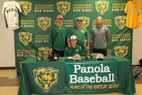 Senior Michael Lee signs to play baseball for Panola College. 