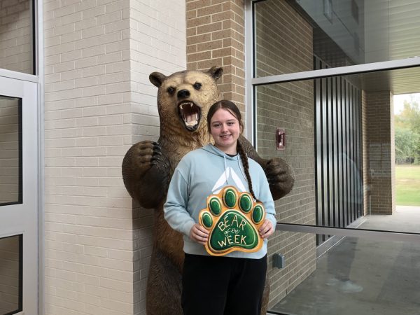 Sophomore Gracie Day is a member of the Lady Bear Basketball team. 