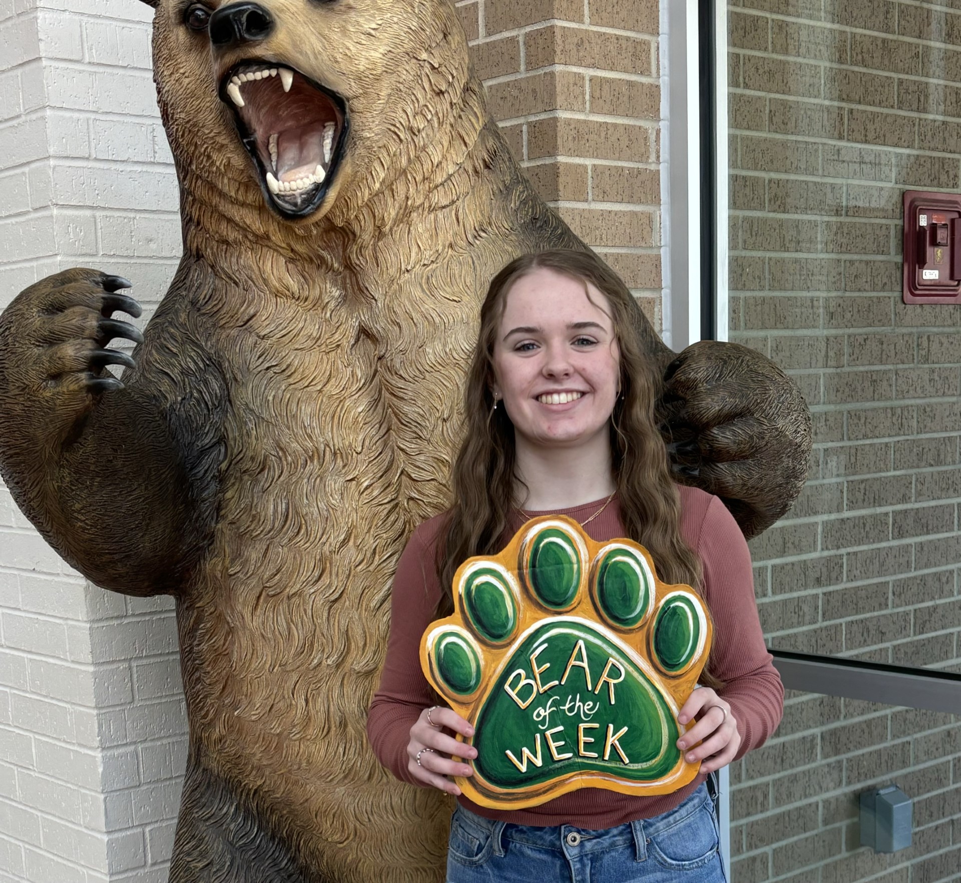 Bear of the Week: Madelyn Harding – The Bear Facts