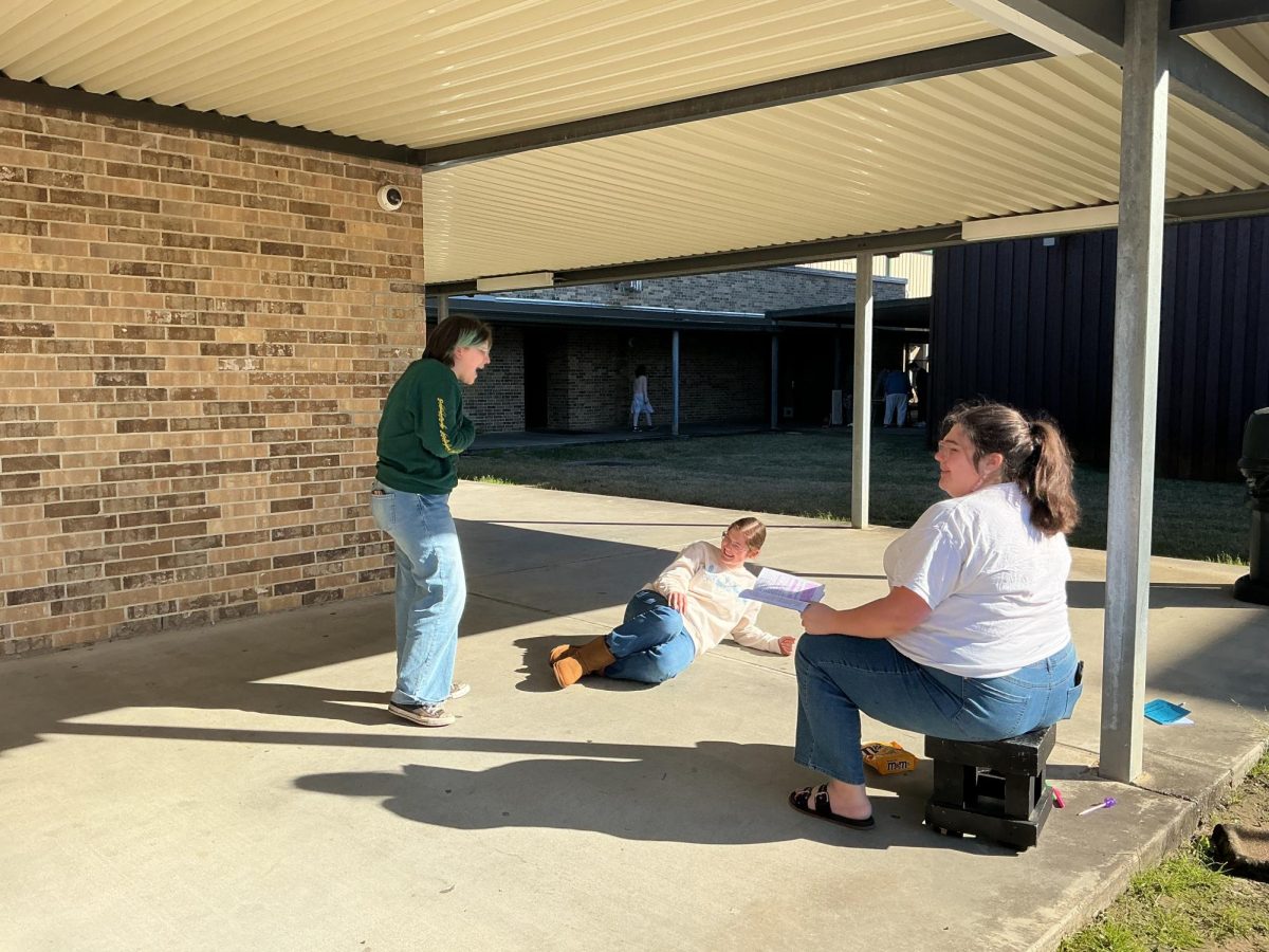 Mahalia Langley (left) and Victoria Sulak (right) run scenes for their upcoming One Act Play competition. 